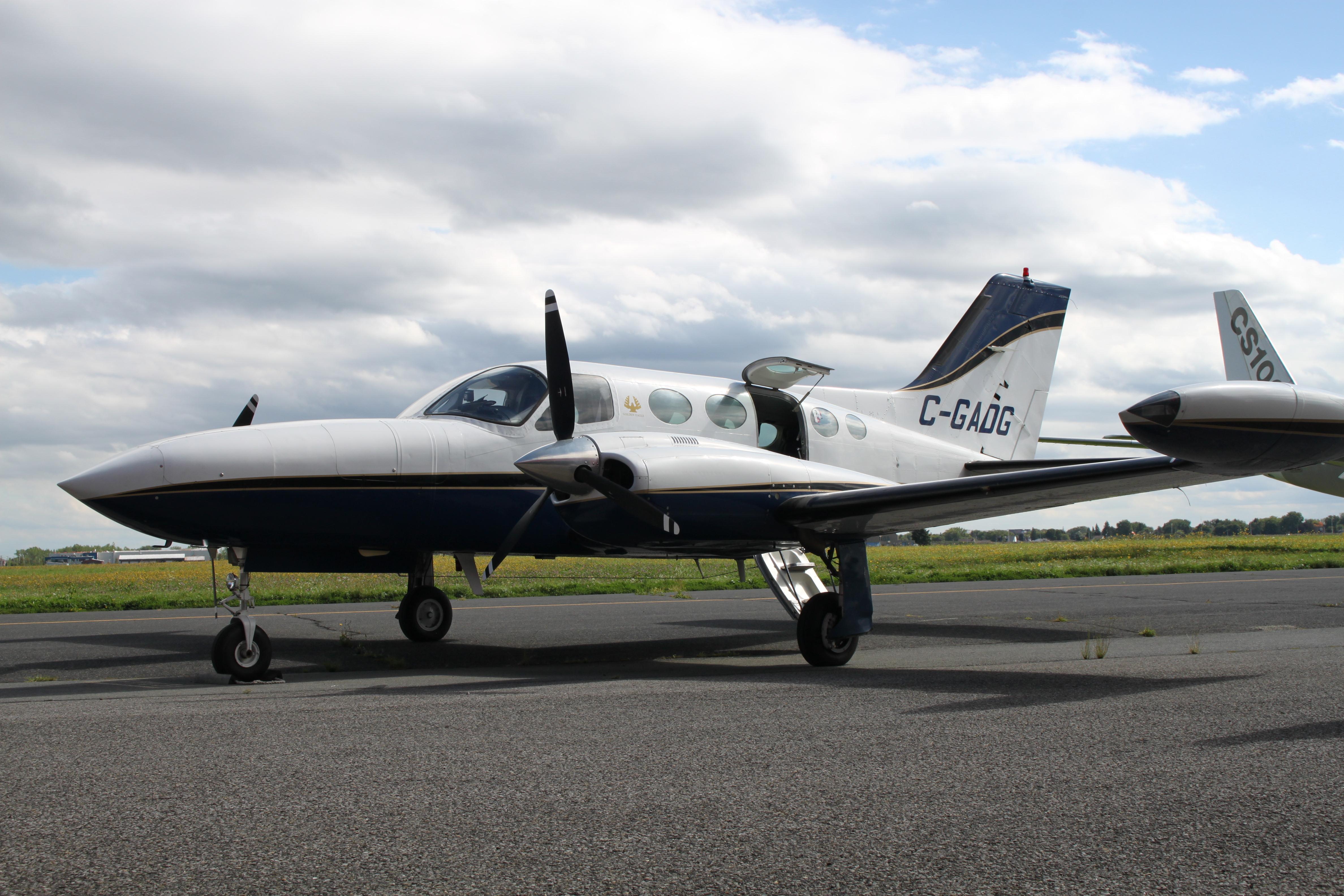 Cessna421_ÉNA.JPG