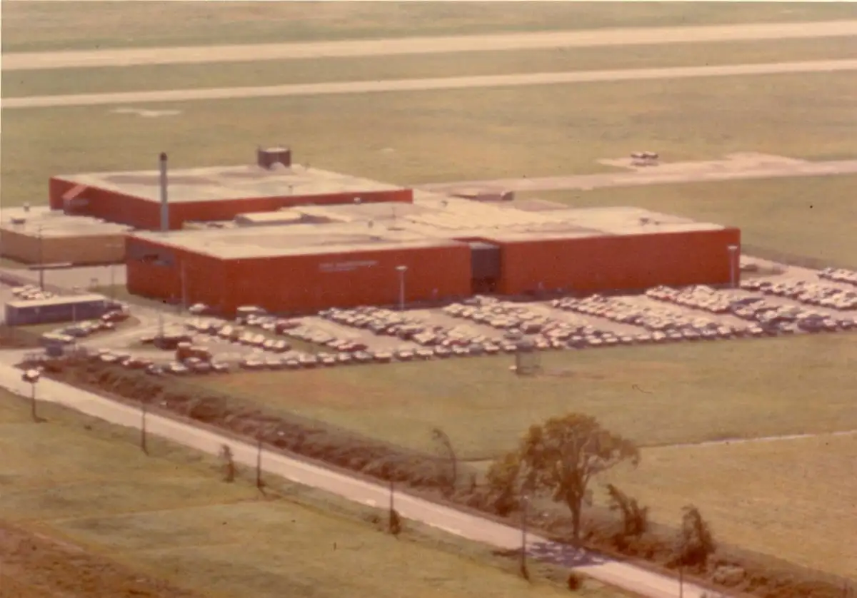 Image aérienne du bâtiment de l'ÉNA dans les années 60
